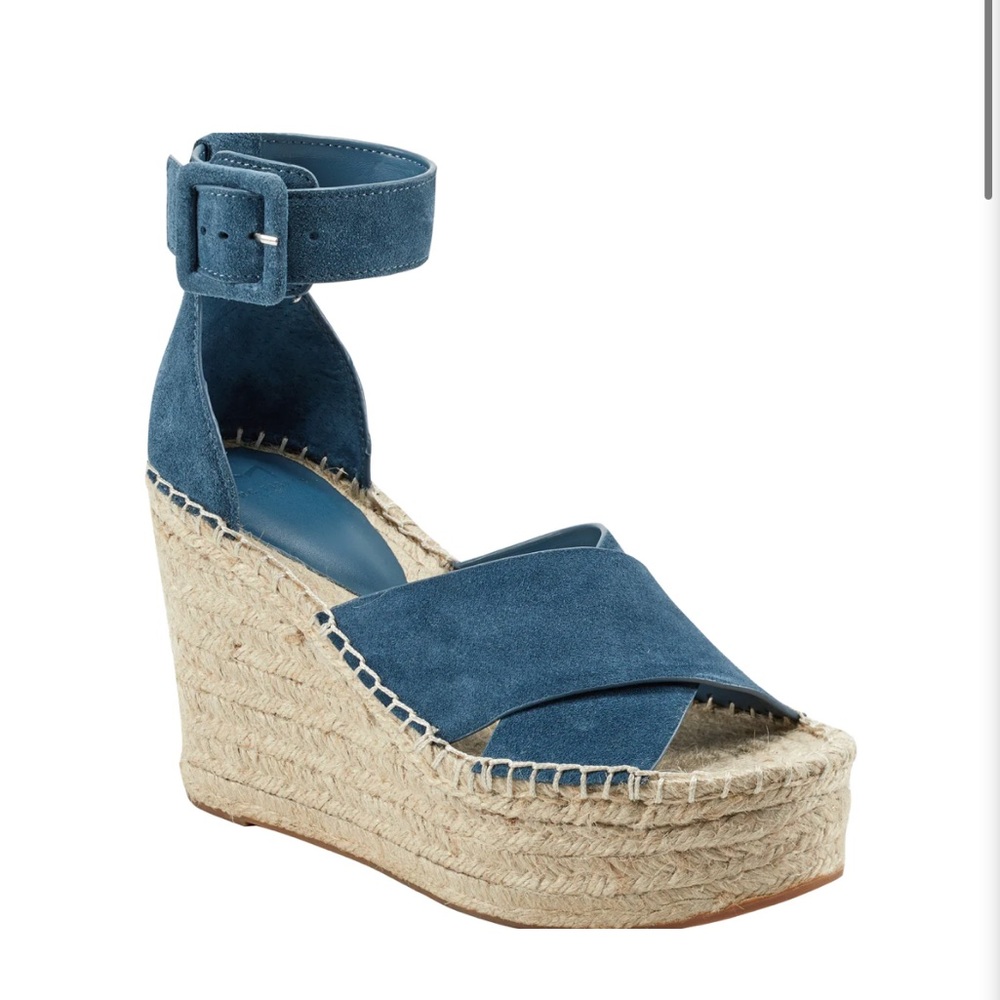 MARC FISHER ‘ABLE’ ESPADRILLE WEDGE SANDAL | 7.5 | BLUE